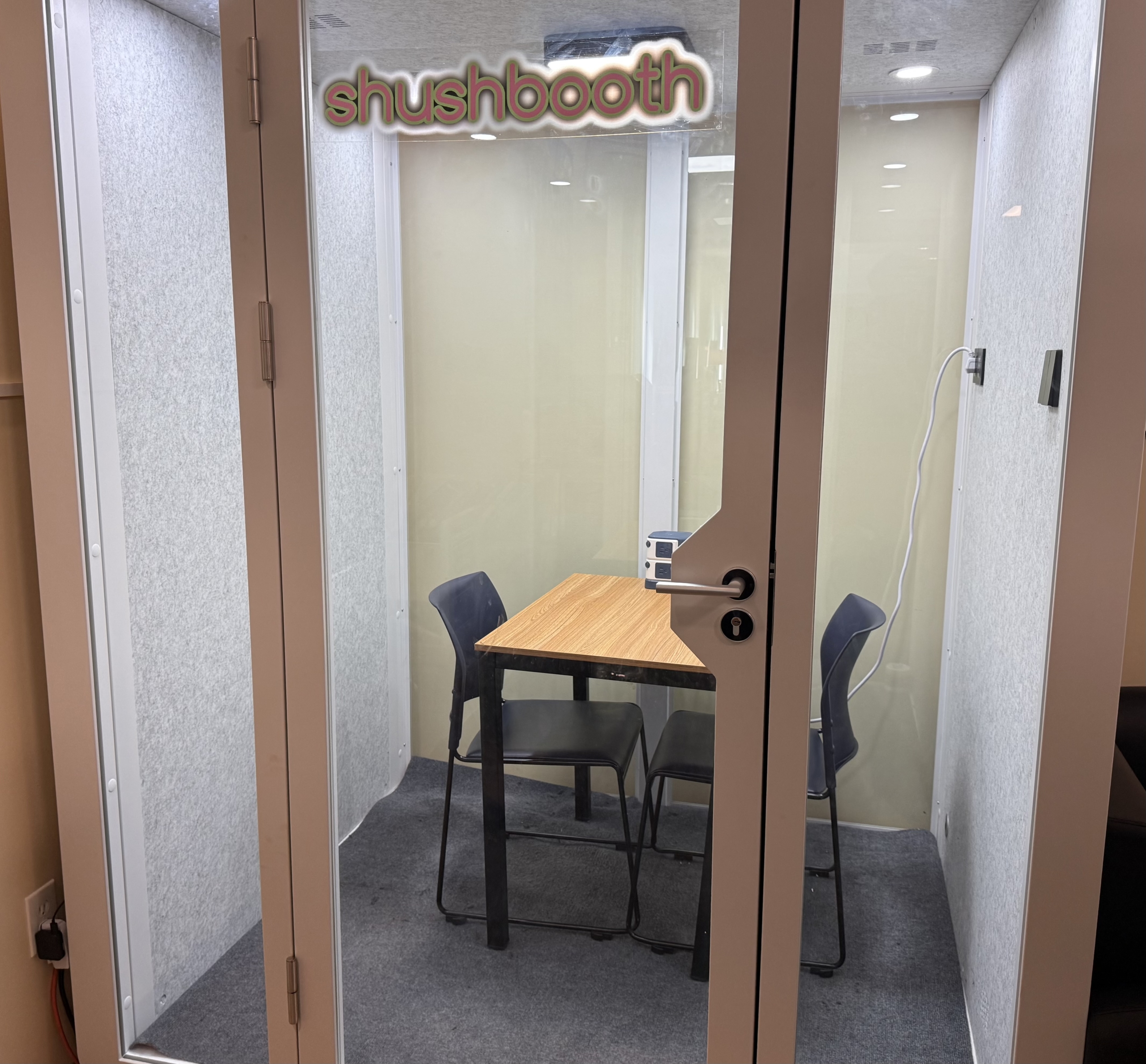 Shushbooth